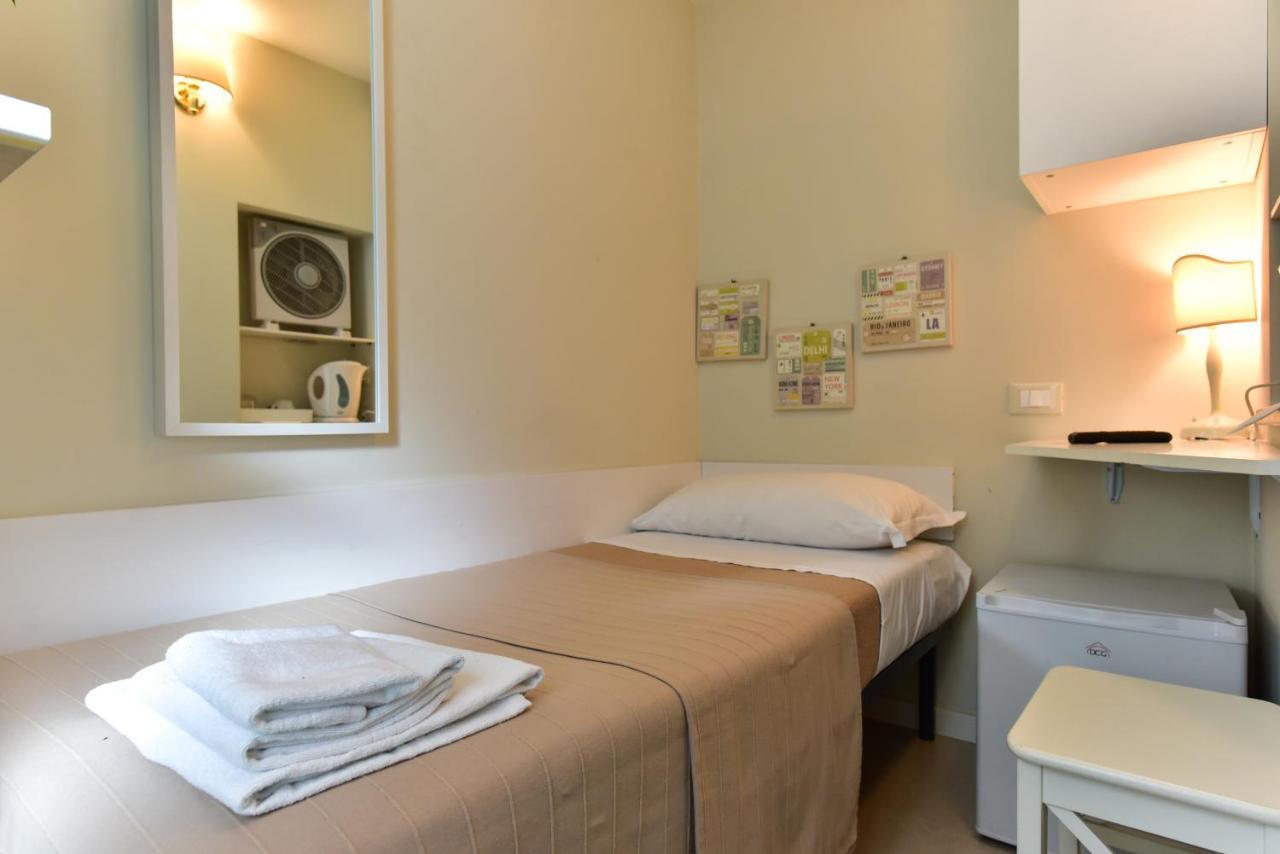 Small Single Room Rom Eksteriør billede